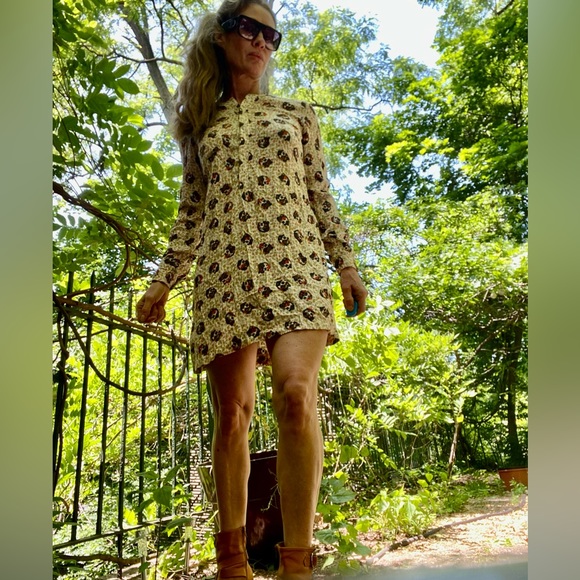 Paul and Joe Sister Chihuahua Dog Print Shirt Dress Cream Floral Size 42… - Picture 9 of 13